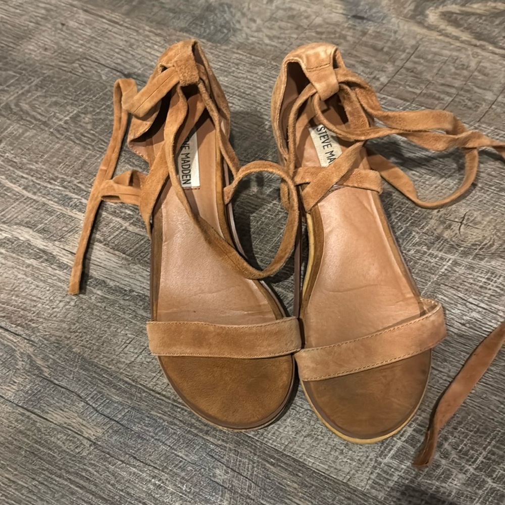 Tie up Steve Madden heels